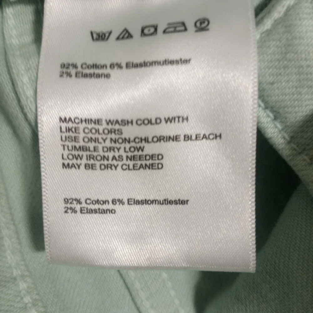 Pilcro and The Letterpress Script Jeans Size 27